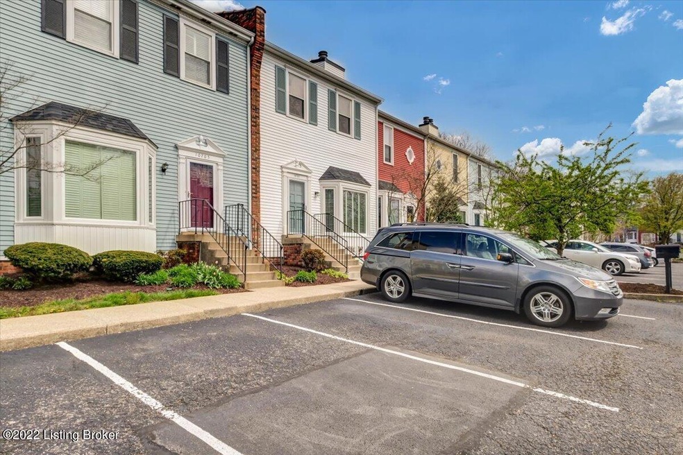 01-10707 Colonial Woods-100