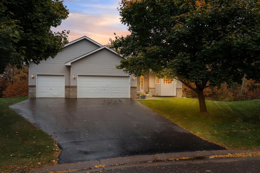 2486 Bridgewater Place S, Cambridge, MN 55008 - photo 1