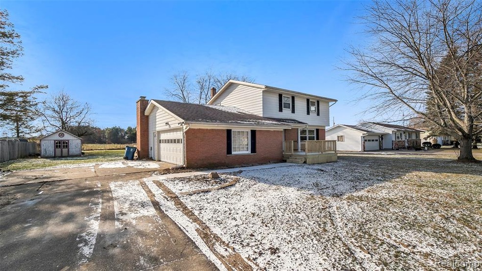 9153 Potter Rd, Flushing, MI 48433 - photo 1