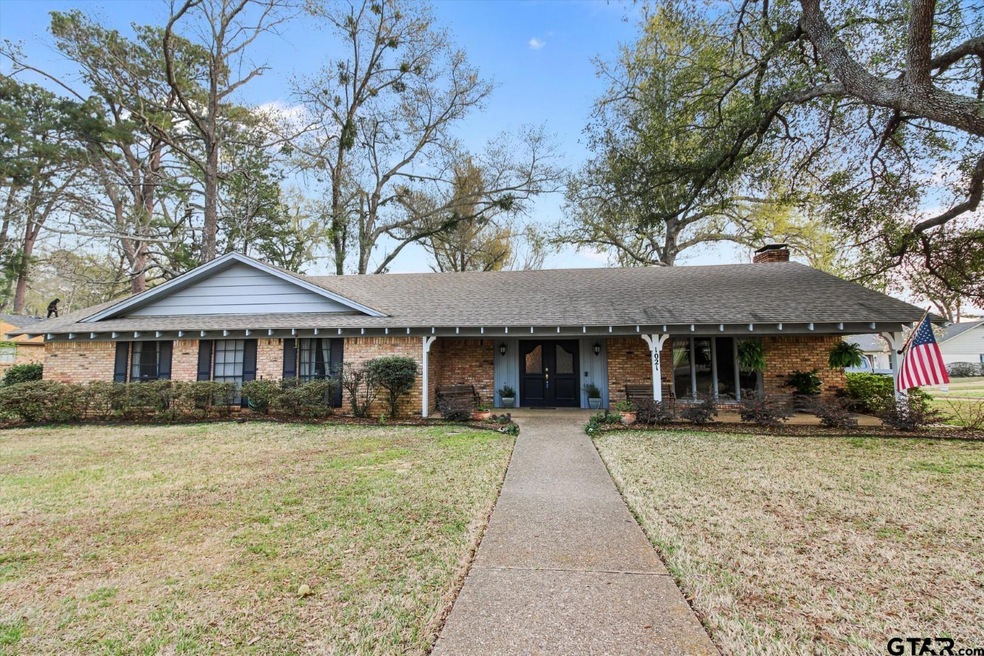 1021 Queenspark Dr, Tyler, TX 75703 - photo 1