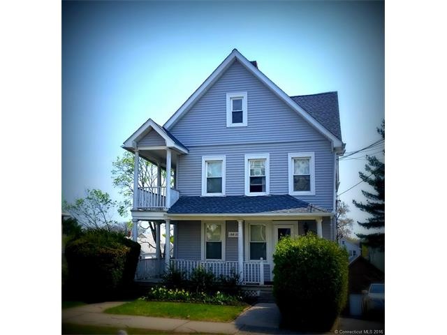 3 family with 2 bedrooms each unit and unfinished 