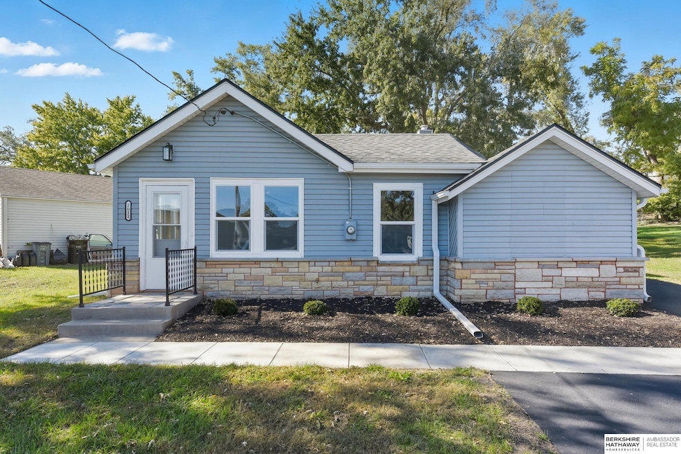 2012 Benson Gardens Blvd, Omaha, NE 68134 - photo 1