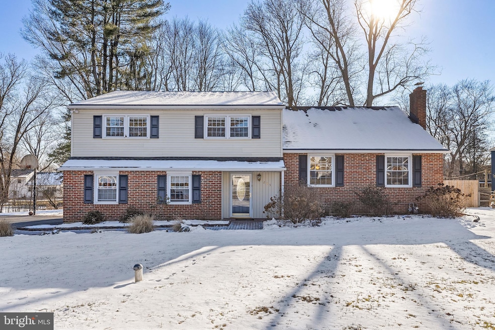 203 Glendale Rd, Wallingford, PA 19086 - photo 1