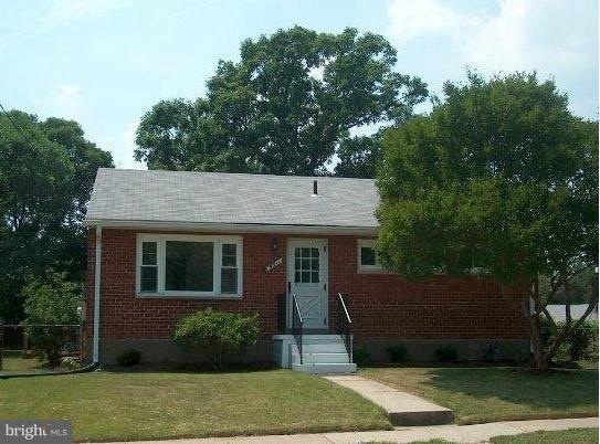 5911 Sumner Ln, Oxon Hill, MD 20745 - photo 1