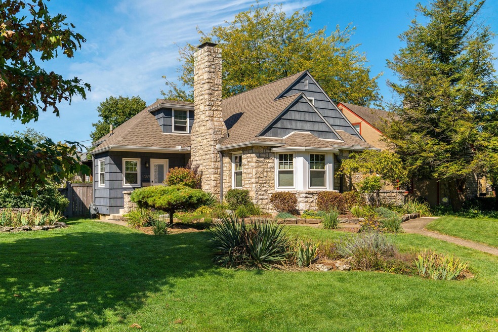 4389 Ingham Ave-1