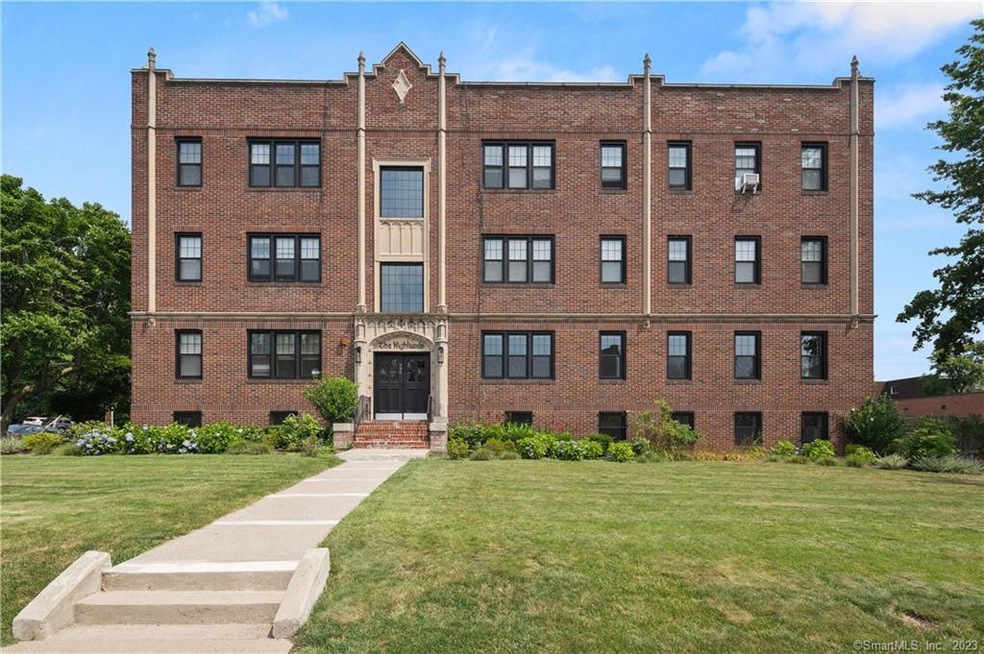 684 Farmington Ave unit B6, West Hartford, CT 06119 - photo 1