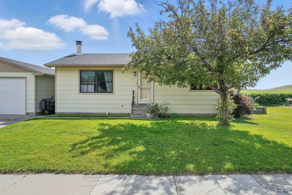 4012 Chief Dr, Rapid City, SD 57701 - photo 1