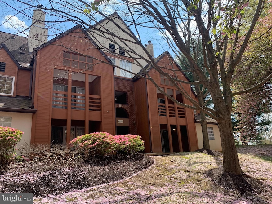 4940 Columbia Rd unit UT2, Columbia, MD 21044 - photo 1