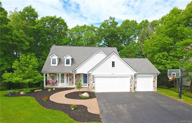 Timber Ridge Dr Front 2.jpg