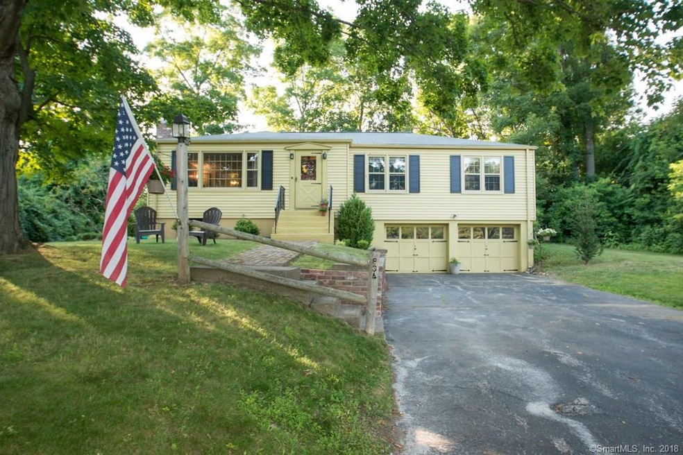 834 Brookside Dr, Orange, CT 06477 - photo 1