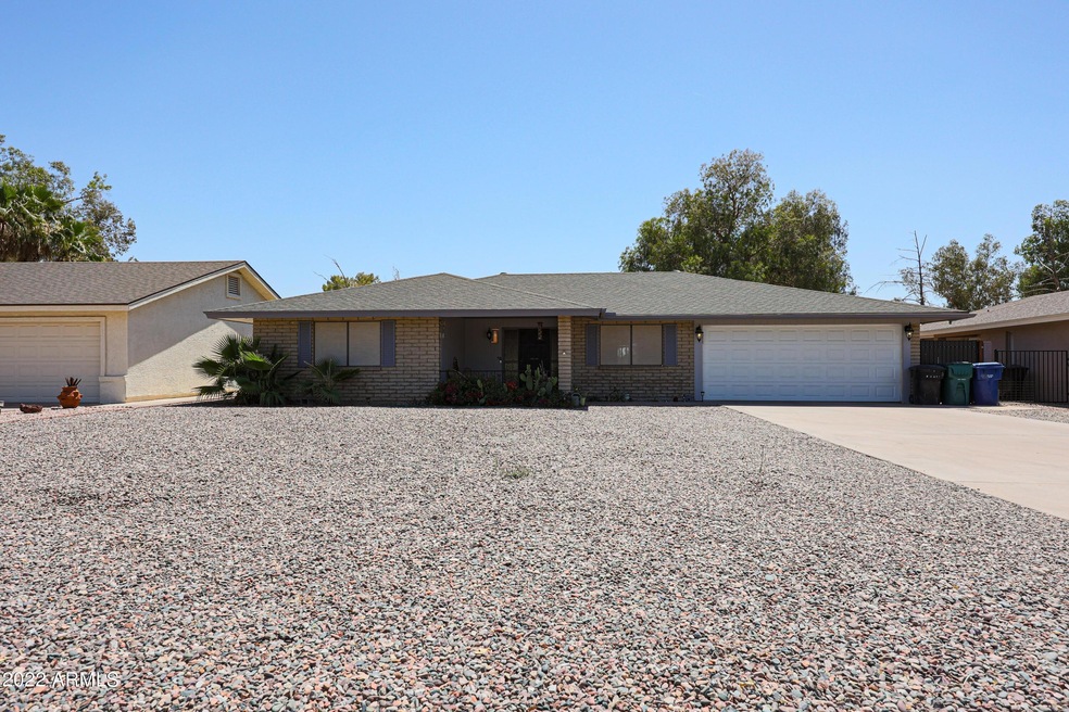 832 S Revolta Cir, Mesa, AZ 85208 - photo 1