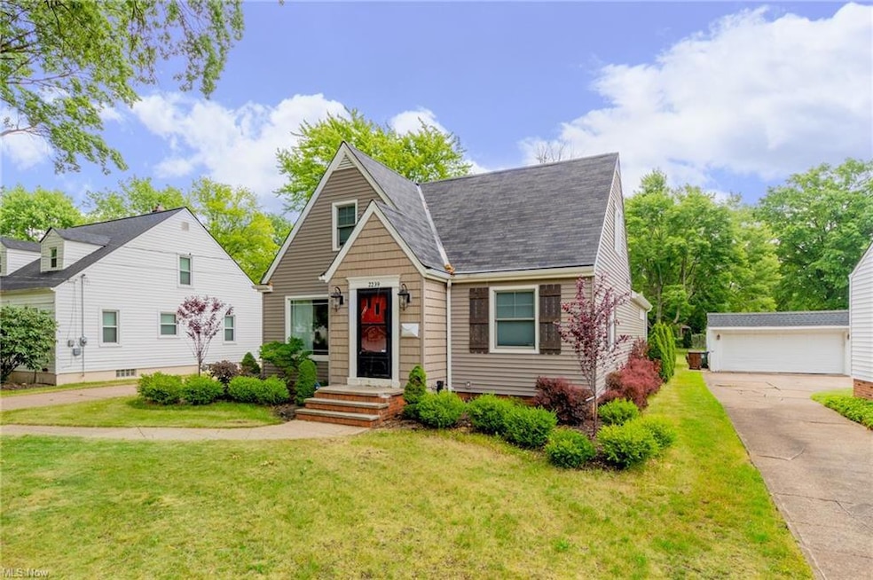 2239 Canterbury Rd, Westlake, OH 44145