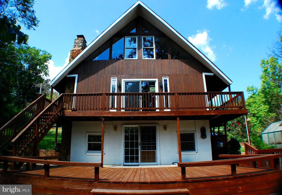 949 Puffenburger Ln, Hedgesville, WV 25427 - photo 1