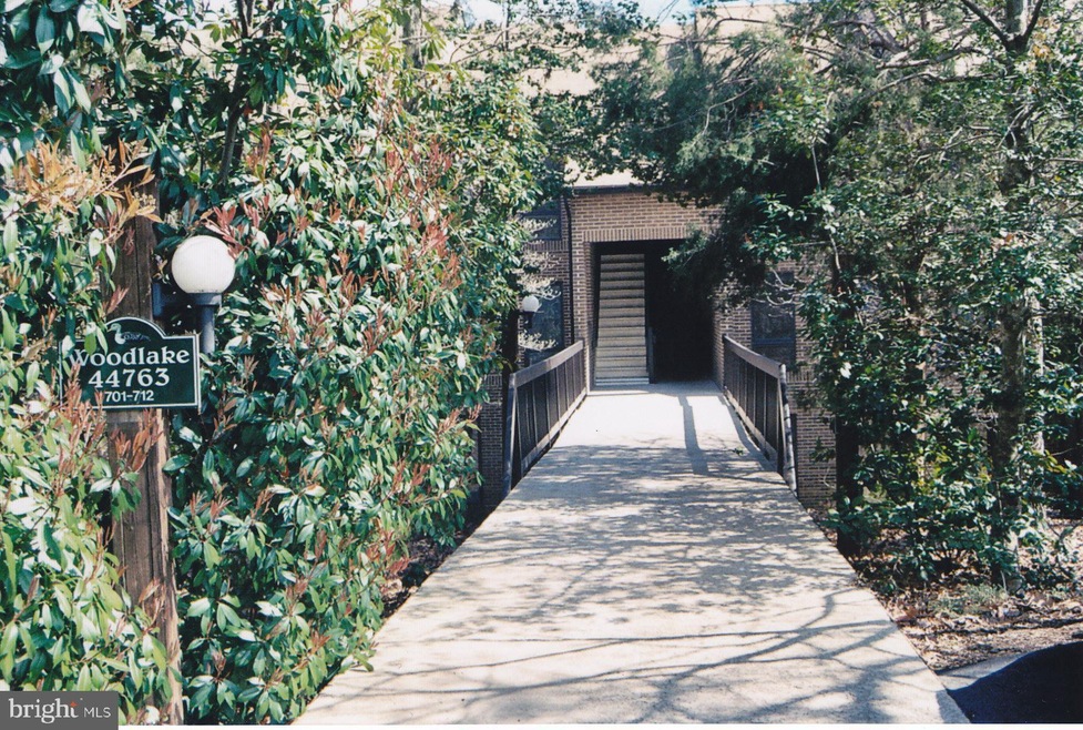 44763 Woodlake Ct, California, MD 20619 - photo 1