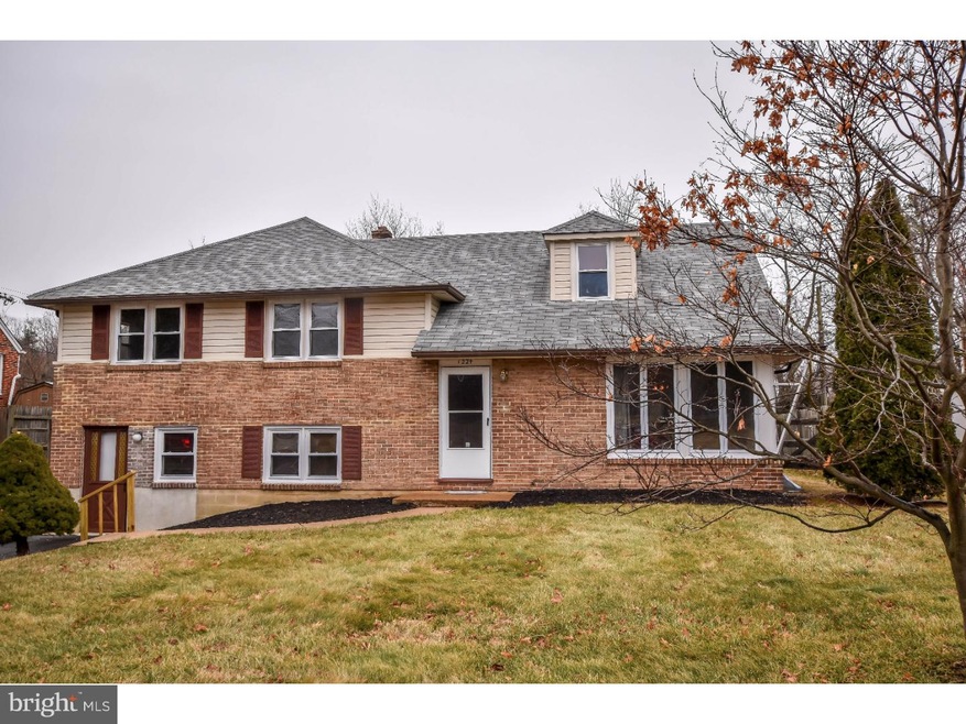 1224 Wilson Rd, Wilmington, DE 19803 - photo 1