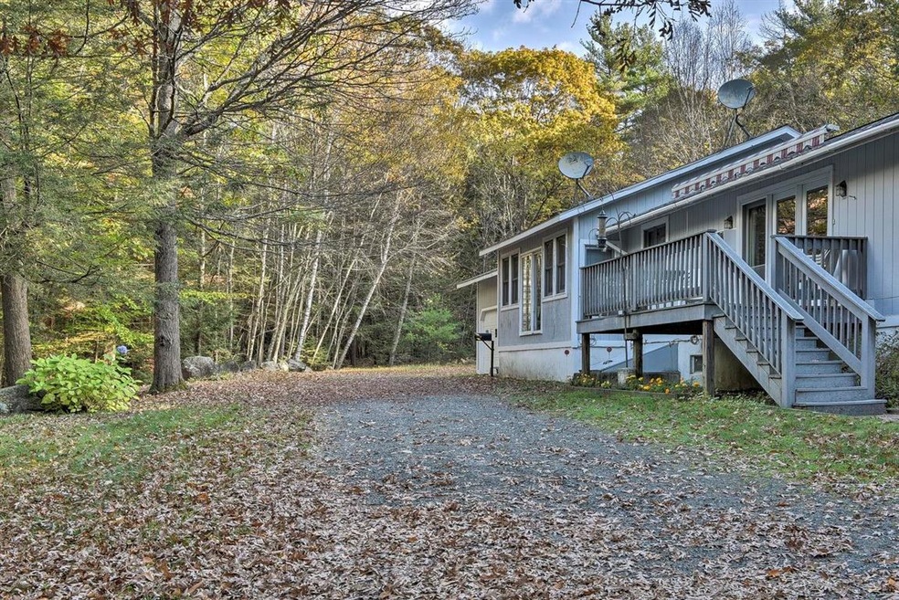 114 Rabbit Hollow Rd, Winchester, NH 03470 - photo 1