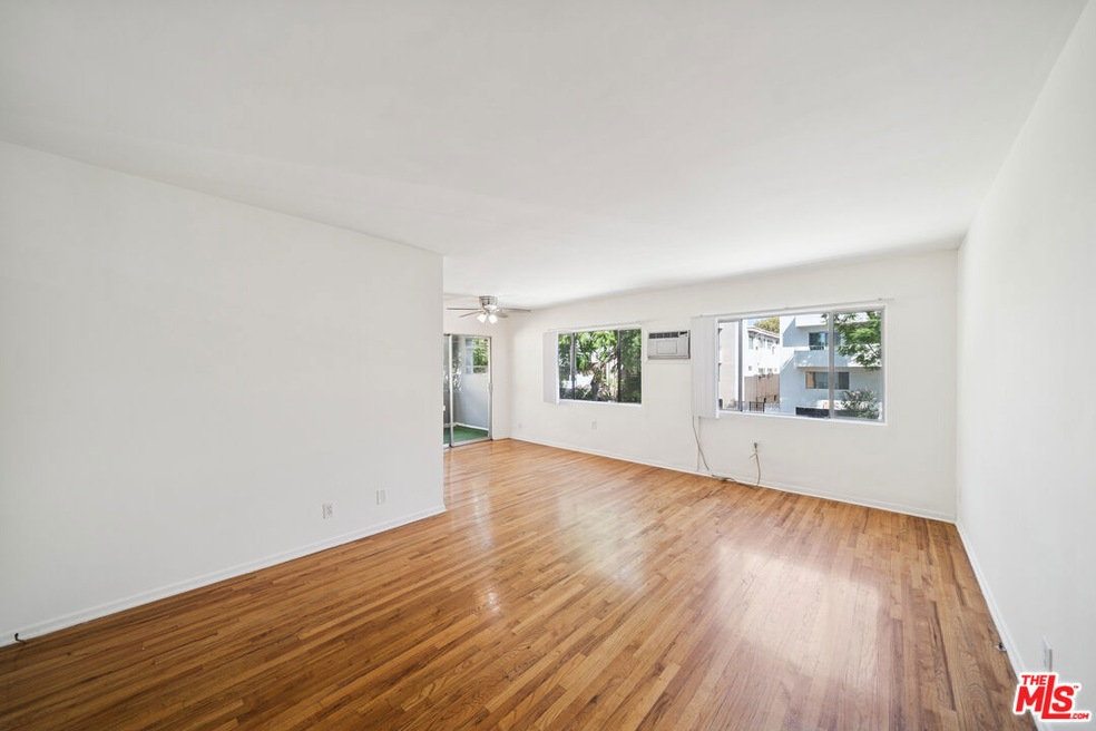 1027 N Edinburgh Ave unit 4, West Hollywood, CA 90046 - photo 1