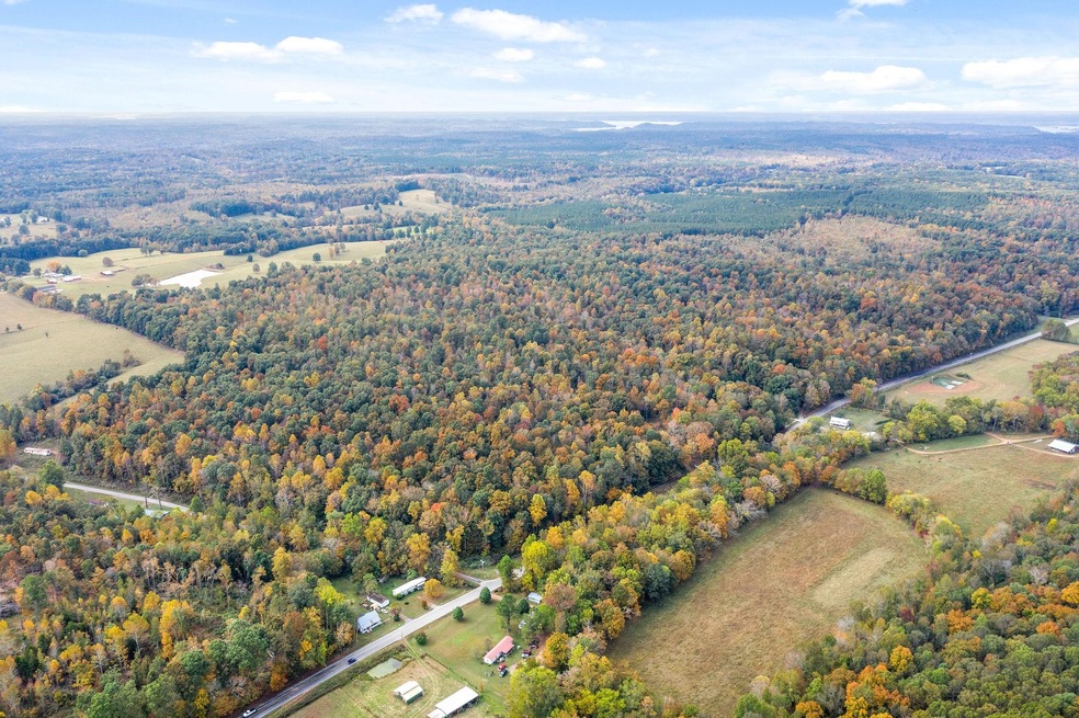 2 Tn-147, Stewart, TN 37175 - photo 1