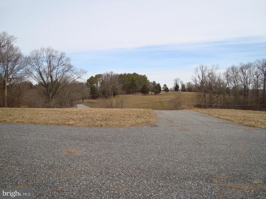 12724 Kanes Rd, Glen Arm, MD 21057 - photo 1