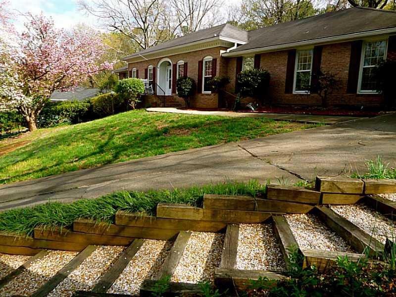 Exterior Front. Beautiful 4 Sides Brick