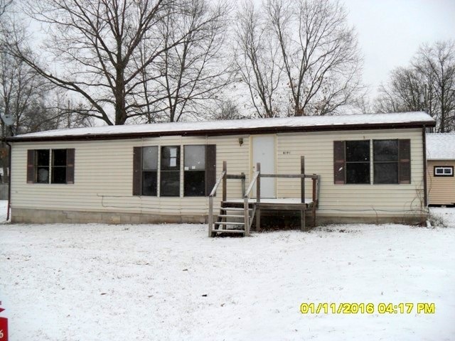 8190 N Hiawatha Place, Walkerton, IN 46574 - photo 1