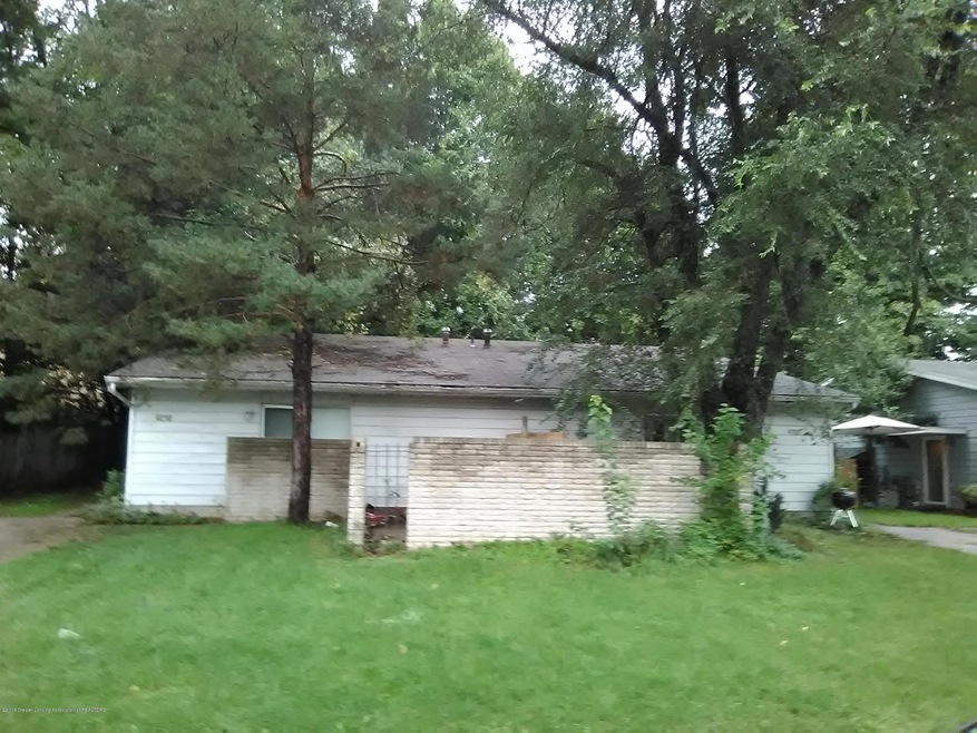 4208 Burchfield Dr, Lansing, MI 48910 - photo 1