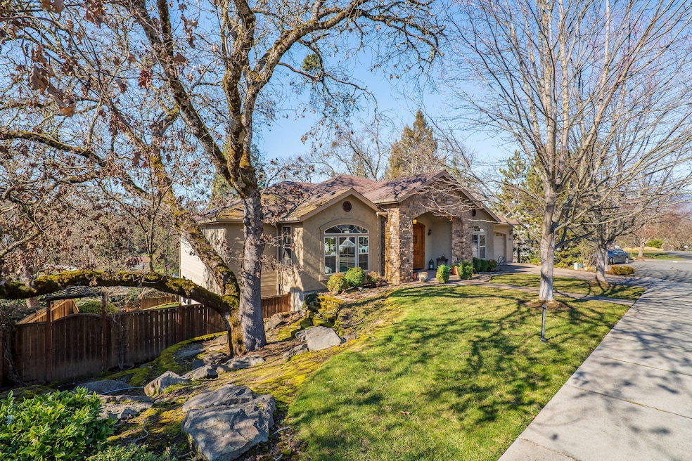 1418SEWeepingWillowCt-058