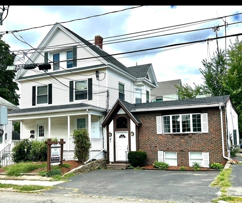 15 W Water St unit 3, Wakefield, MA 01880 - photo 1