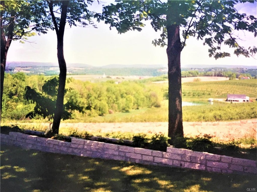 1731 Clearview Rd, Coplay, PA 18037 - photo 1