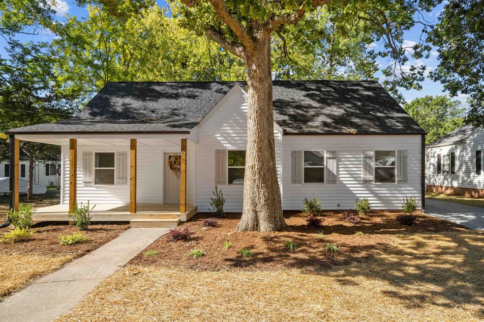 217 Grace St, Oxford, NC 27565 - photo 1