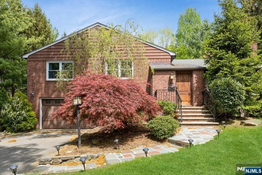 109 Hudson Ave, Tenafly, NJ 07670 - photo 1