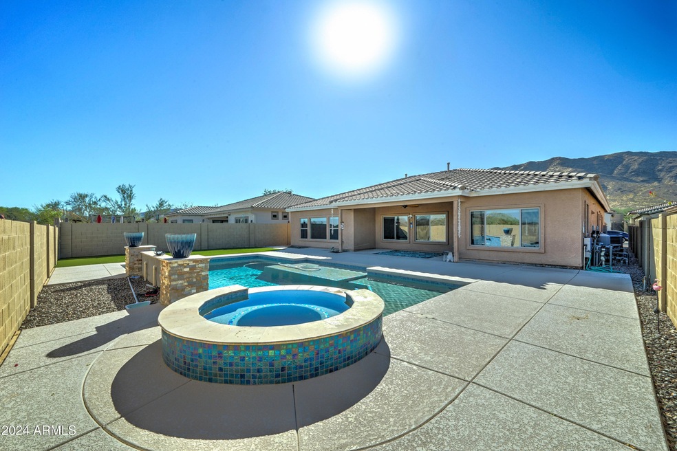 2310 W Kachina-46
