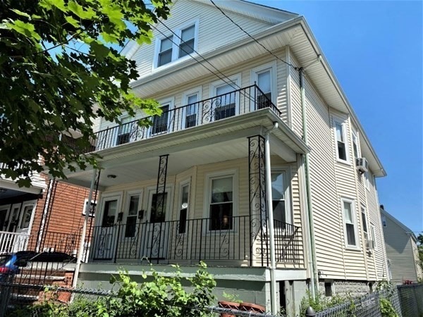 40 Magnolia St unit 40, Arlington, MA 02474 - photo 1