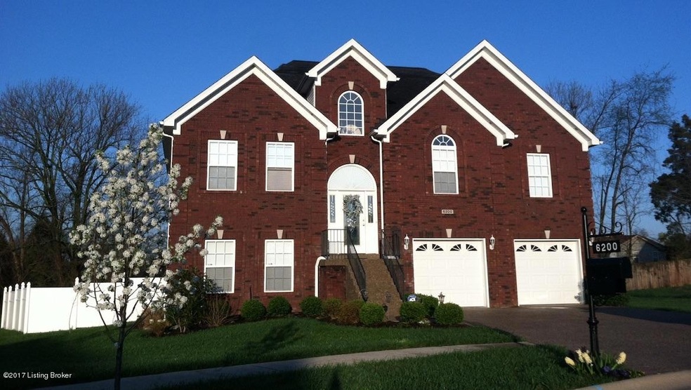 6200 Saskatchewan Dr, Louisville, KY 40228 - photo 1