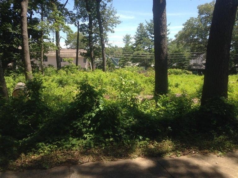 319 N Griffith Blvd, Griffith, IN 46319 - photo 1