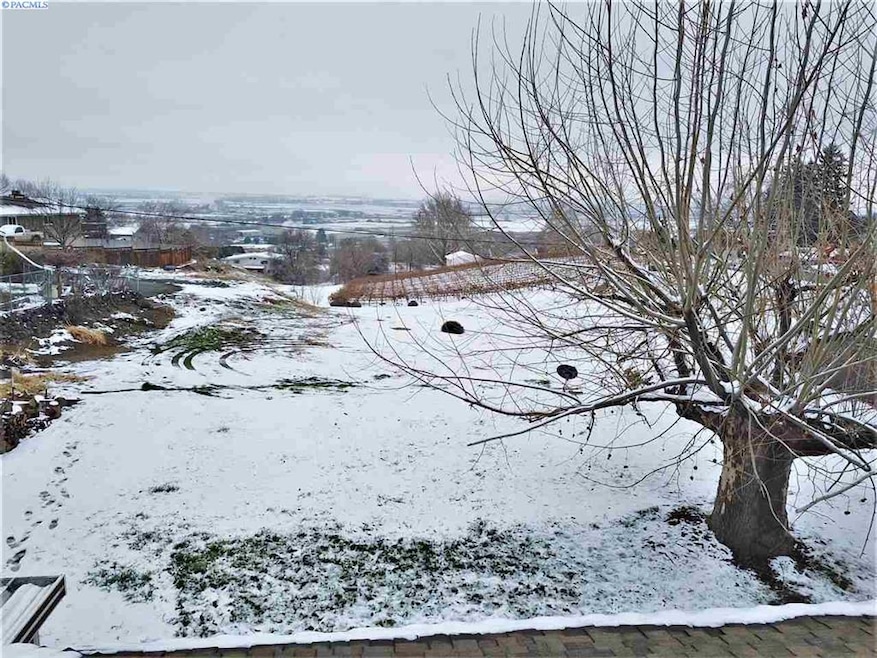 Sold $243,777 • Co-Listing Agent