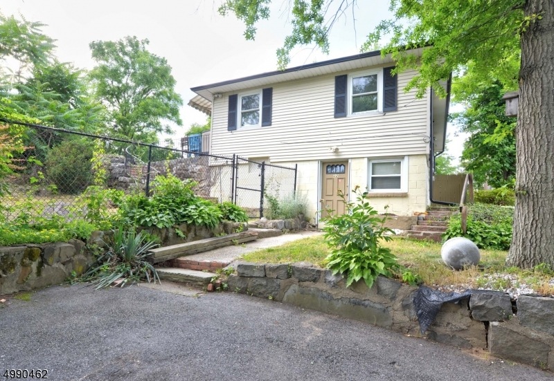 22 Tecumseh Path, Lincoln Park, NJ 07035 - photo 1