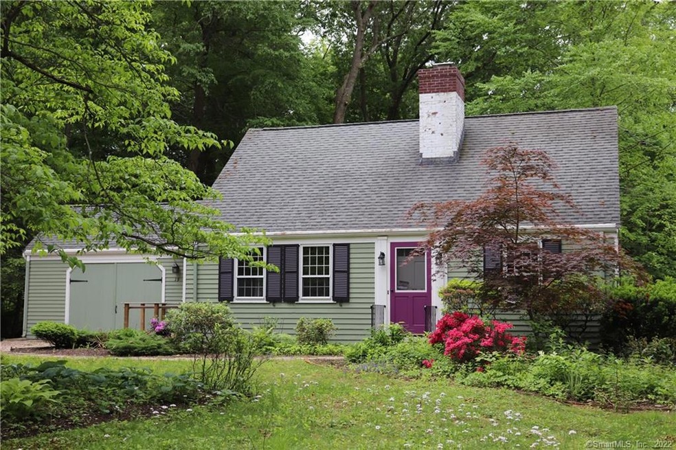 15 Woodpond Rd, West Hartford, CT 06107 - photo 1