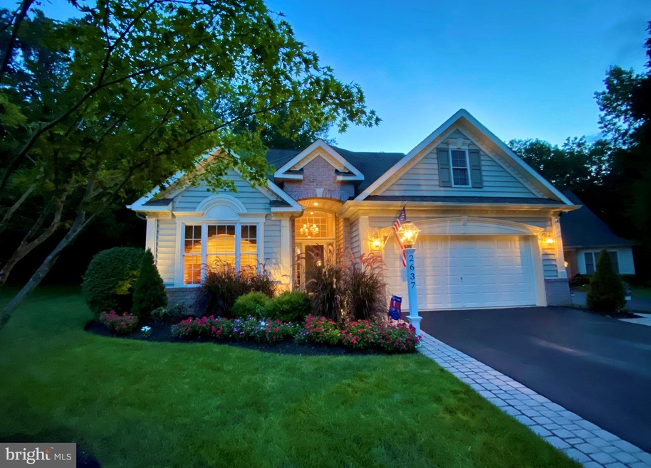 2637 Salford Dr, Crofton, MD 21114 - photo 1