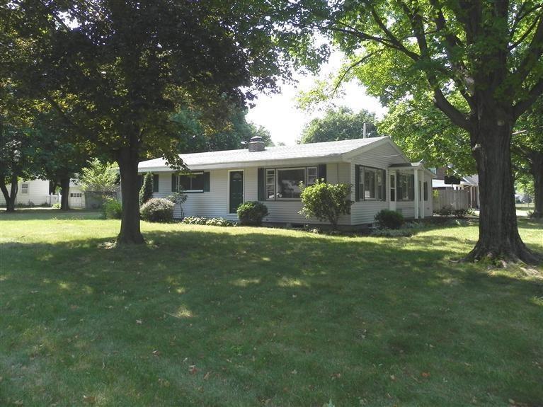 69597 Sunnyfield Rd, Sturgis, MI 49091 - photo 1