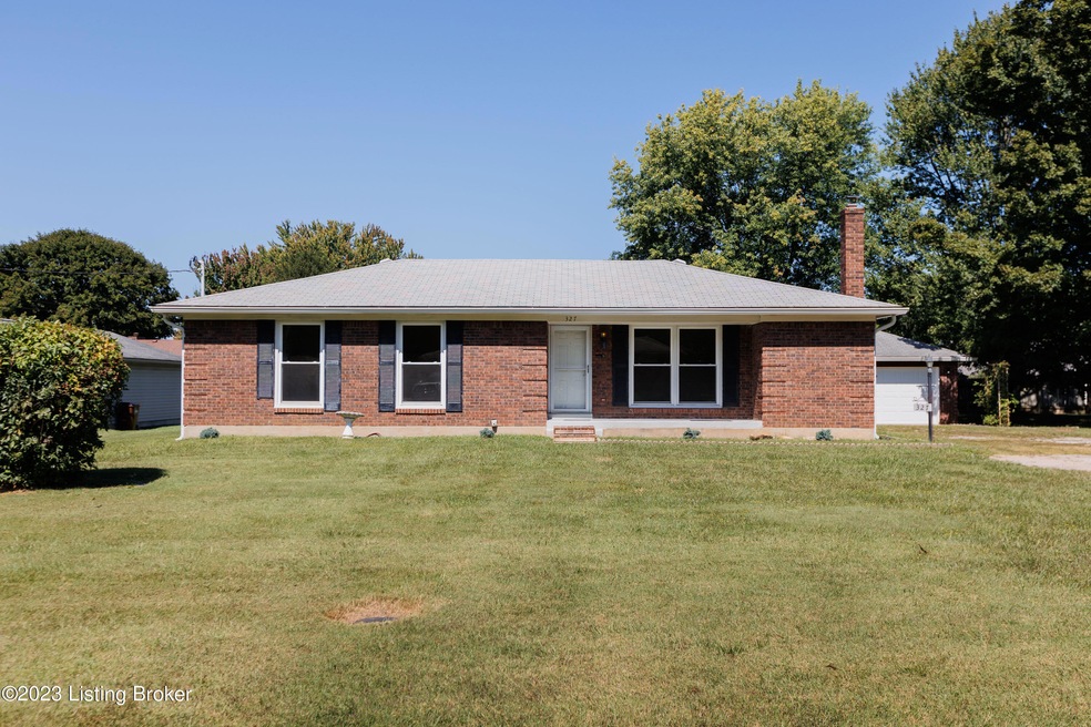 327 Ford Dr, Mount Washington, KY 40047 - photo 1
