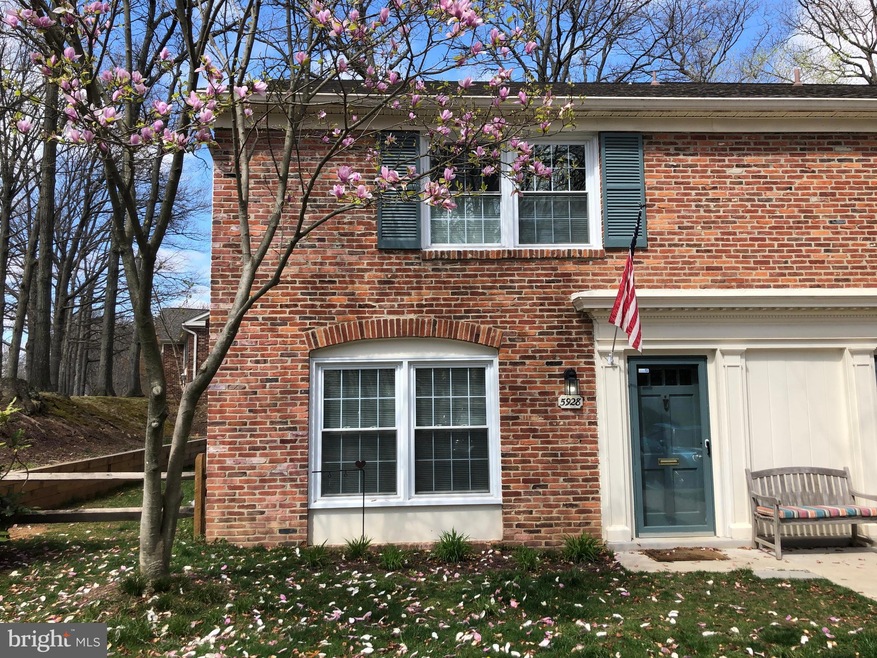 5928 Kingsford Rd unit 361, Springfield, VA 22152 - photo 1