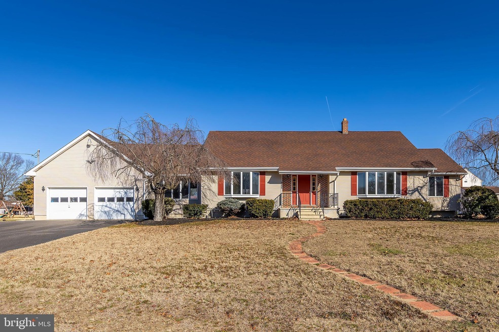 538 Lakeview Dr, Swedesboro, NJ 08085 MLS NJGL2038128