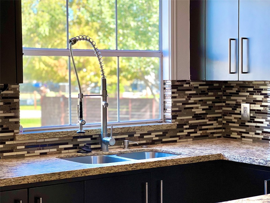 13711 Ann Louise Rd, Houston, TX 77086 - photo 1