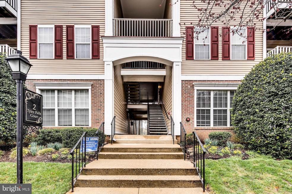 2 Tyler Falls Ct unit L, Baltimore, MD 21209 - photo 1