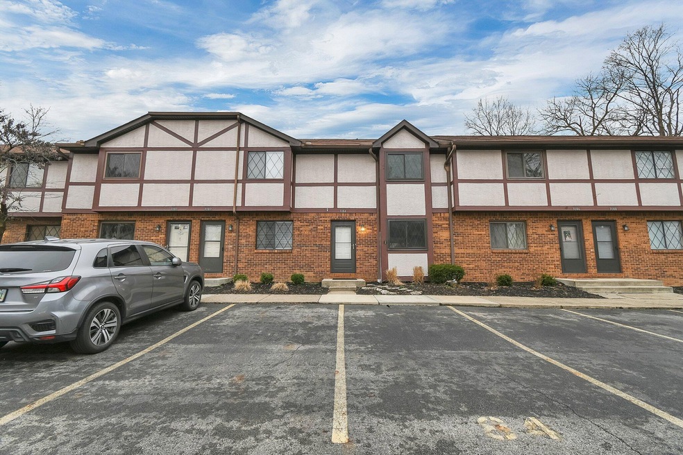 1-web-or-mls-3084-highcliff-ct