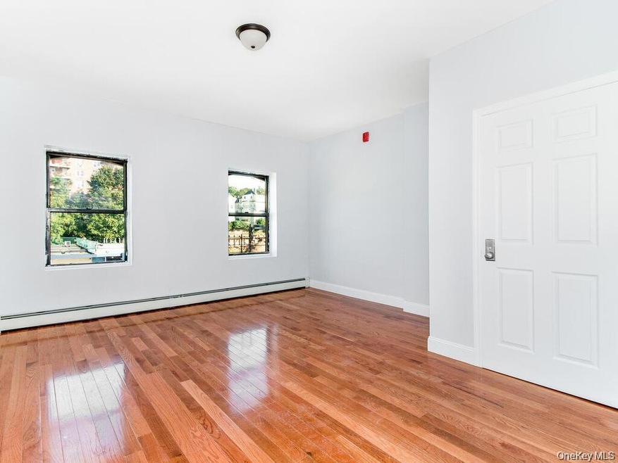 251 Warburton Ave unit 3S, Yonkers, NY 10701 - photo 1