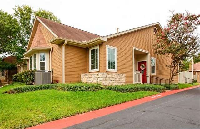 Exterior Front - Condo/Garden Home