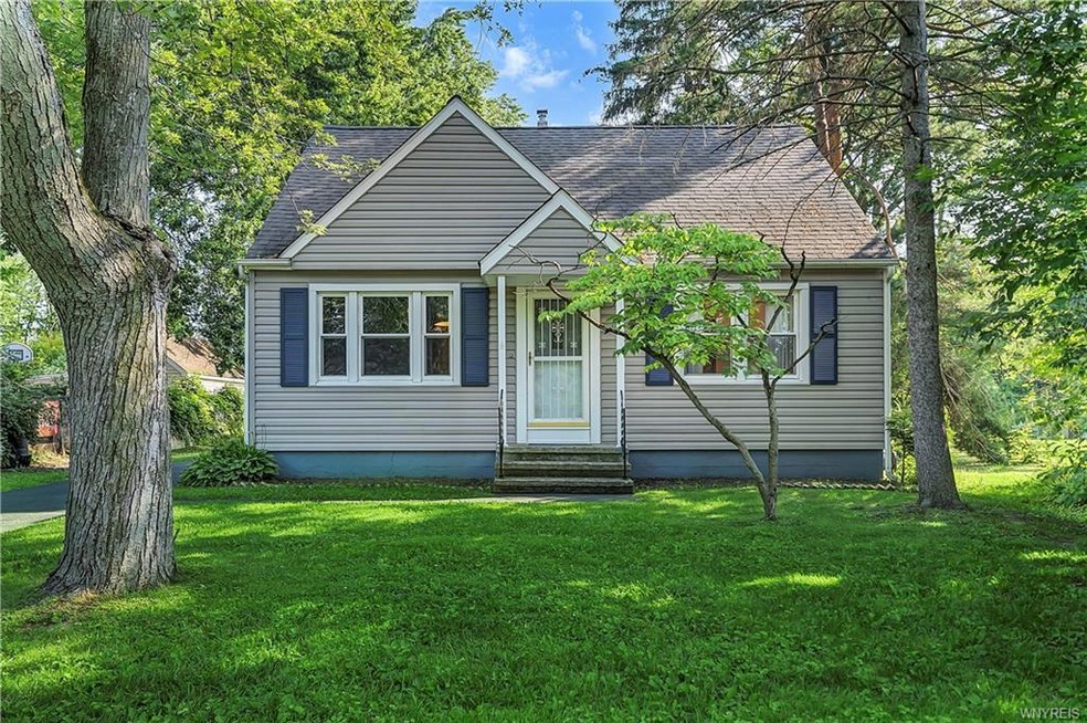 555 Willow Ave, North Tonawanda, NY 14120 - photo 1