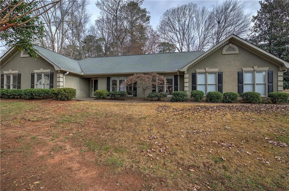 Front View of 369 Baskin Dr SE, Marietta GA